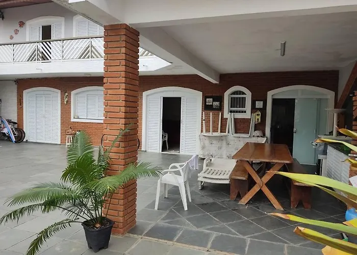 Casa Com Piscina Peruibe